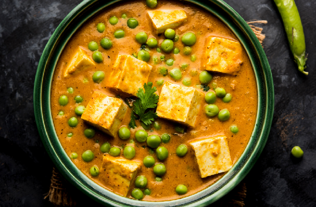 matar paneer